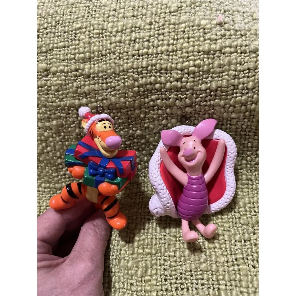 Piglet (3inch) and Tigger (4inch) Tree ornaments,‎ Lot Of 2 . Disney , Holiday